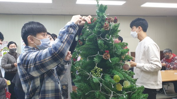 7b6a938fd03f30adaf573289c69bc65c_1638430