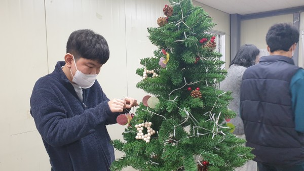 7b6a938fd03f30adaf573289c69bc65c_1638430