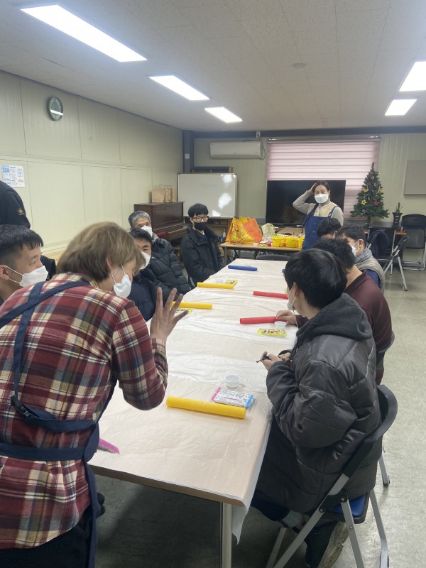 e55aa26ceabd681f241bcb4d86b3af46_1639445